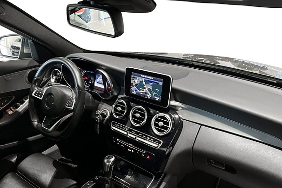 Mercedes-Benz C180 22 of 26