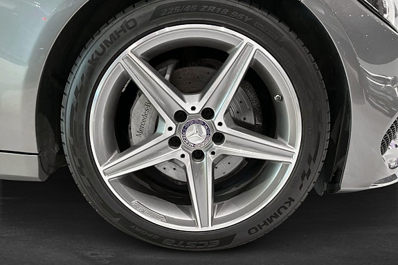 Mercedes-Benz C180 15 of 26