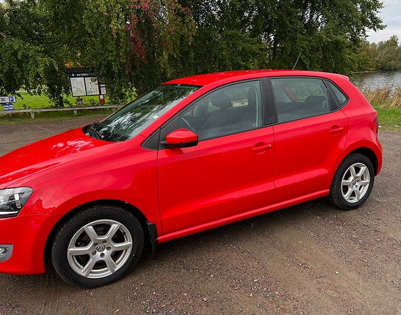 Volkswagen Polo 2 of 7