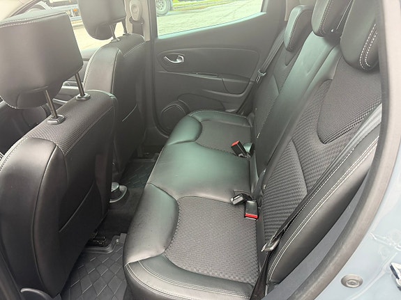 Renault Clio 8 of 18