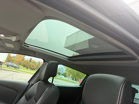 Renault Clio 9 of 18
