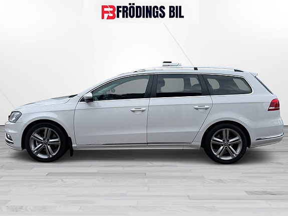 Volkswagen Passat 2 of 19