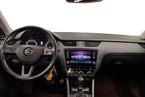 Skoda Octavia 12 of 23