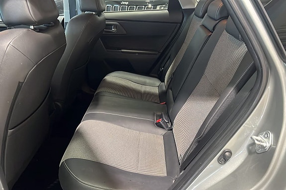 Toyota Auris 7 of 10