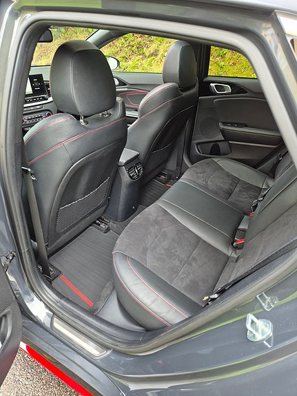 Kia ProCeed 4 of 6