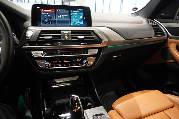 BMW X3 9 of 15