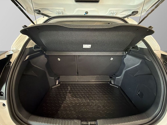 Toyota Yaris 12 of 22