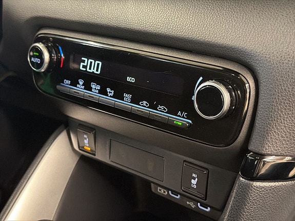 Toyota Yaris 17 of 22