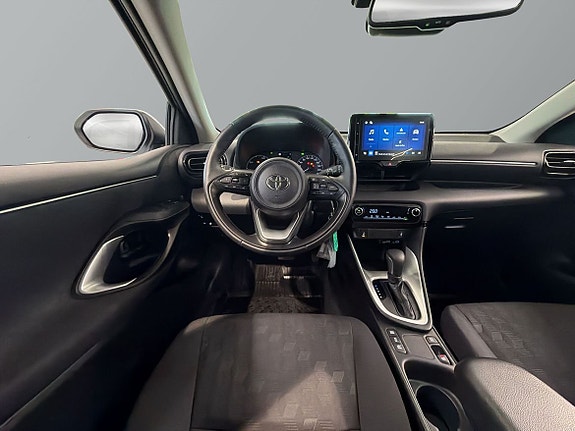 Toyota Yaris 11 of 22