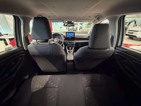 Toyota Yaris 19 of 22