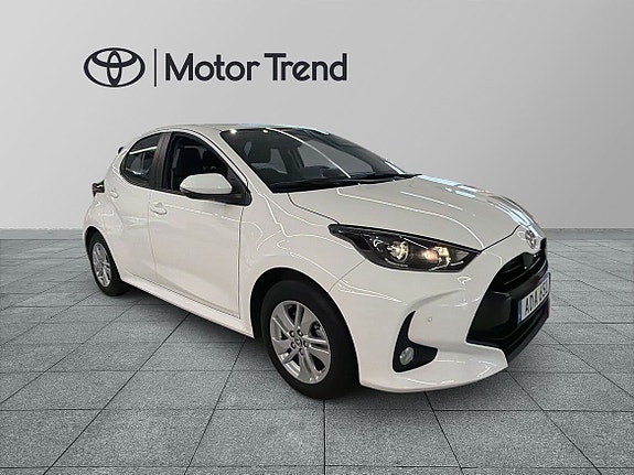 Toyota Yaris 7 of 22