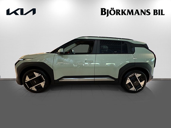 Kia EV3 4 of 25
