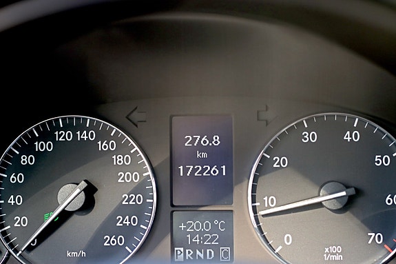 Mercedes-Benz CLA180 d 7 of 15