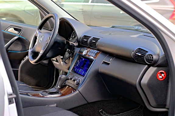 Mercedes-Benz CLA180 d 6 of 15