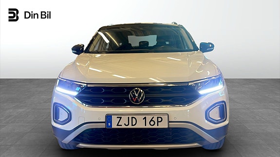 Volkswagen T-Roc 4 of 13