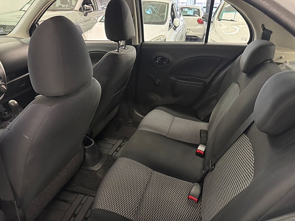 Nissan Micra 19 of 24
