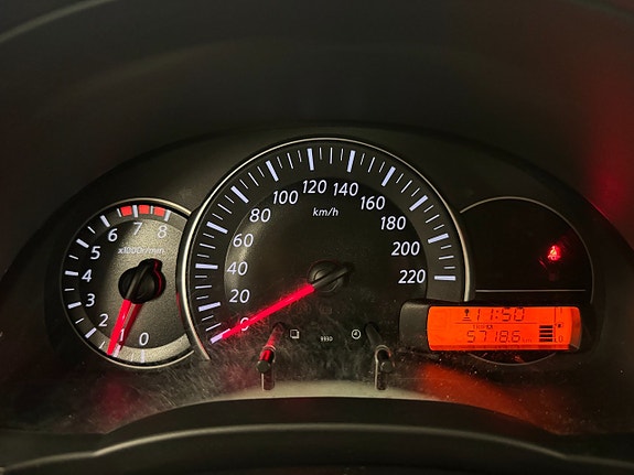 Nissan Micra 21 of 24