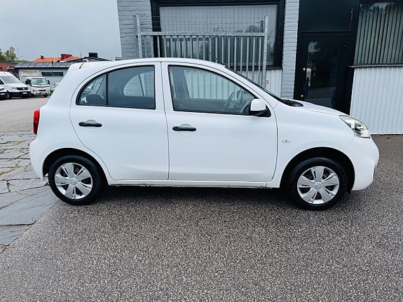 Nissan Micra 10 of 24
