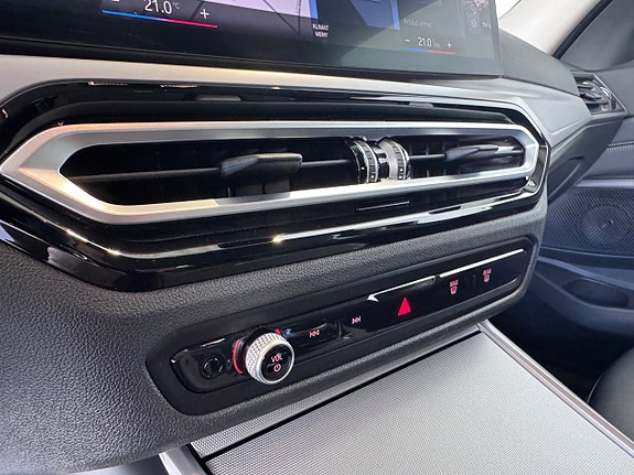 BMW 330e 16 of 20