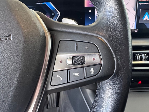 BMW 330e 14 of 20