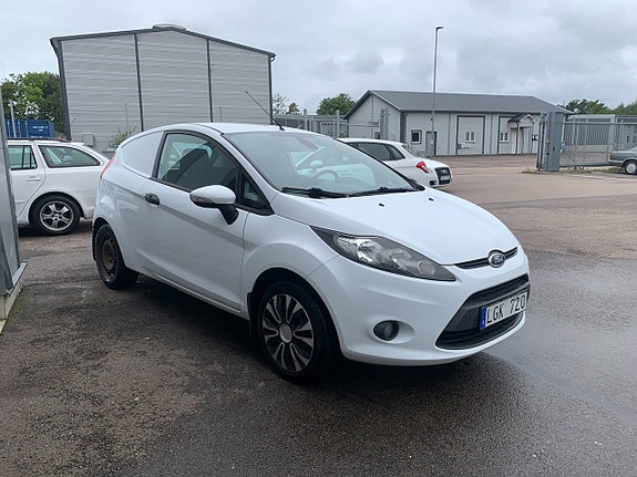 Ford Fiesta 6 of 6