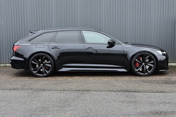 Audi RS6 3 of 27