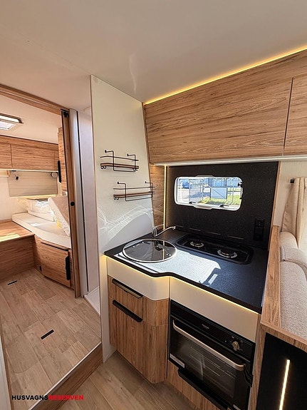 Pilote P740 GJ 17 of 27