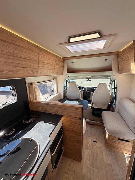 Pilote P740 GJ 15 of 27