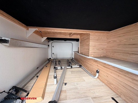 Pilote P740 GJ 7 of 27