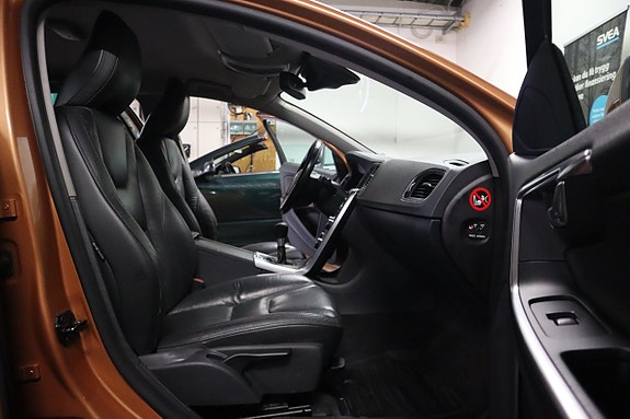 Volvo V60 12 of 22