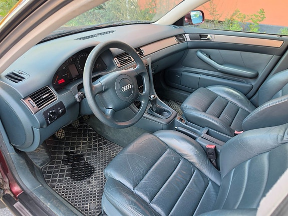 Audi A6 7 of 17