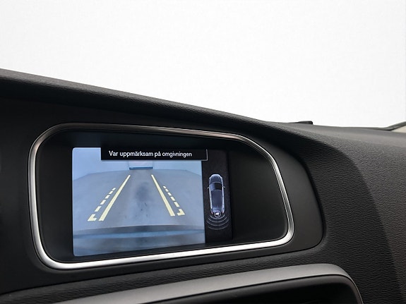 Volvo V40 18 of 28