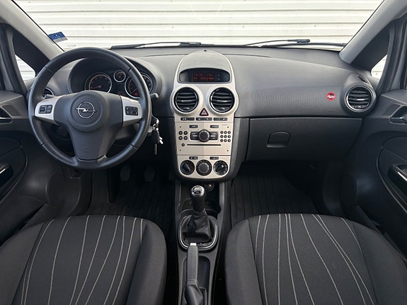 Opel Corsa 7 of 15