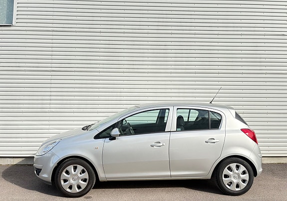 Opel Corsa 2 of 15