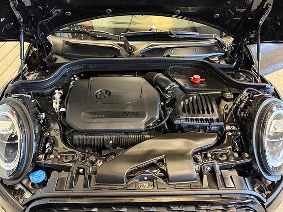 MINI Cooper S 19 of 20
