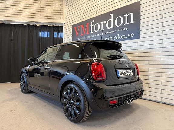 MINI Cooper S 5 of 20