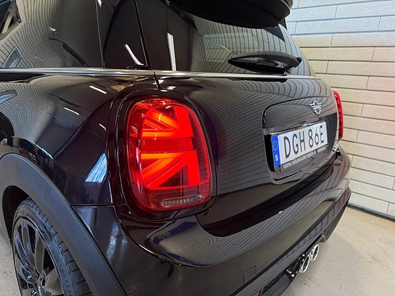MINI Cooper S 6 of 20
