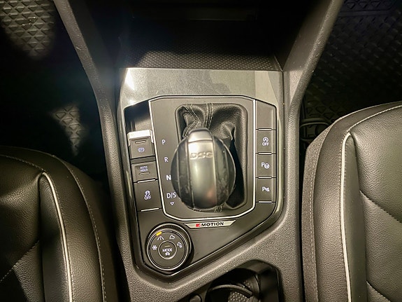 Volkswagen Tiguan 17 of 24