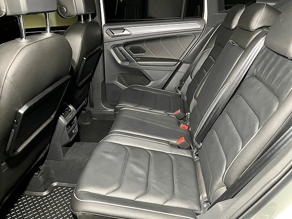 Volkswagen Tiguan 9 of 24