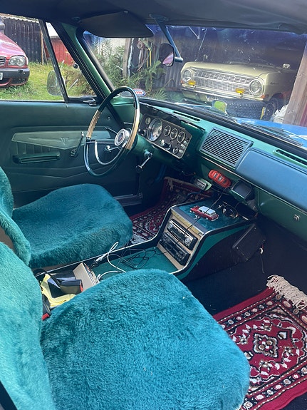 Chrysler Valiant 3 of 6