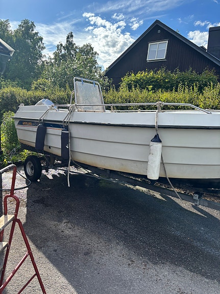 Ryds 485S (16 fot) med Honda 50 hk fyrtakt, trailer och vinterställning 2 of 6