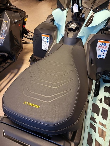 Ski-doo Expedition Xtreme 850 E-tec 2 of 3