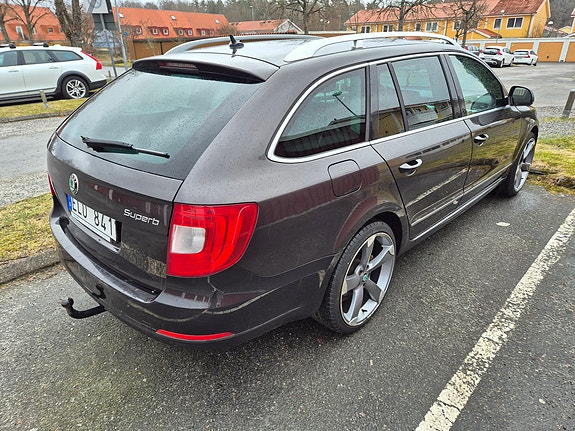 Skoda Superb 3 of 3