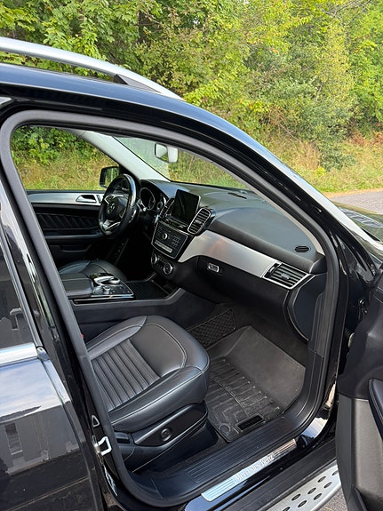 Mercedes-Benz GLE350 d 5 of 9