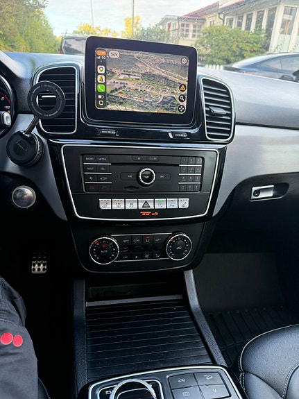 Mercedes-Benz GLE350 d 7 of 9