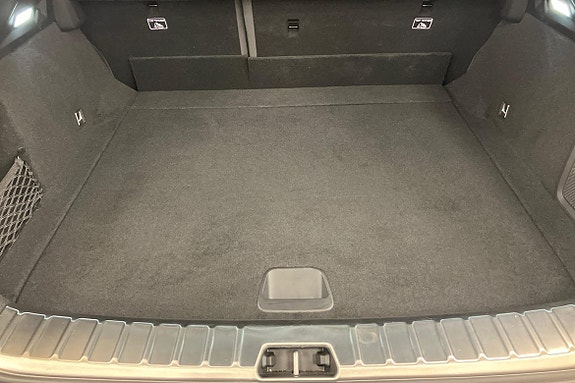 Polestar 4 10 of 23