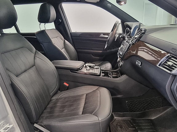 Mercedes-Benz GLS350 d 9 of 19