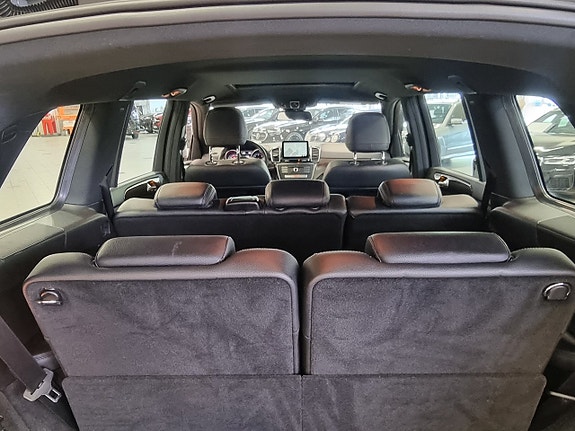 Mercedes-Benz GLS350 d 8 of 19