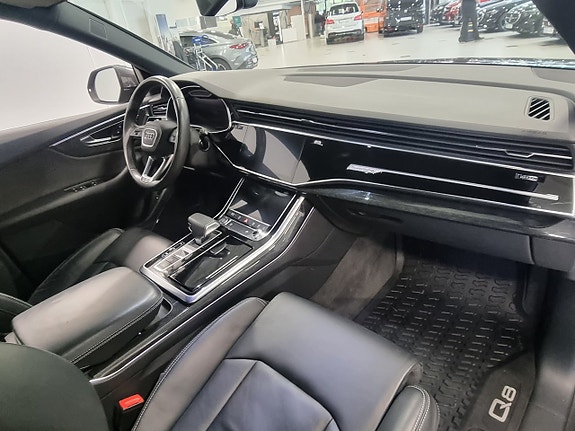 Audi Q8 9 of 16
