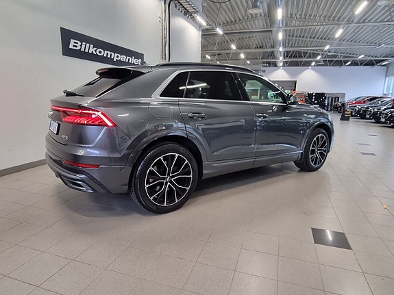 Audi Q8 4 of 16